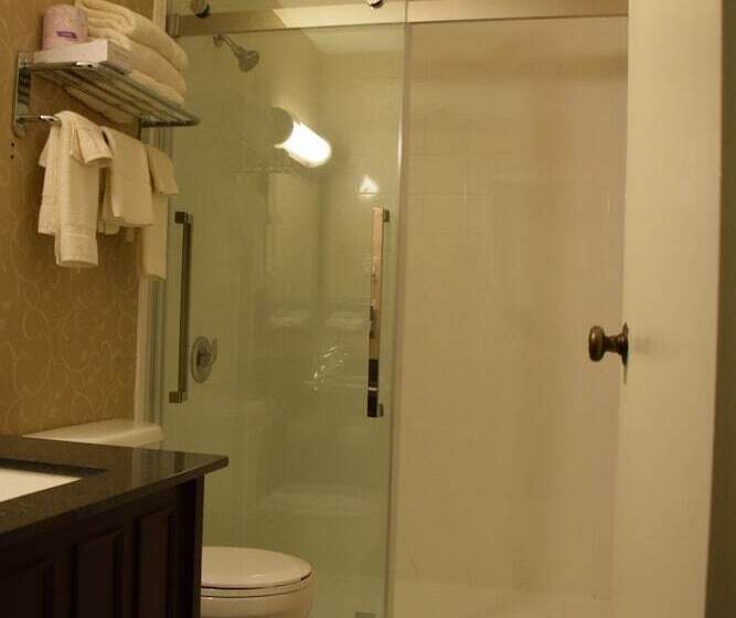 فندق Quality Inn & Conference Centre Festival