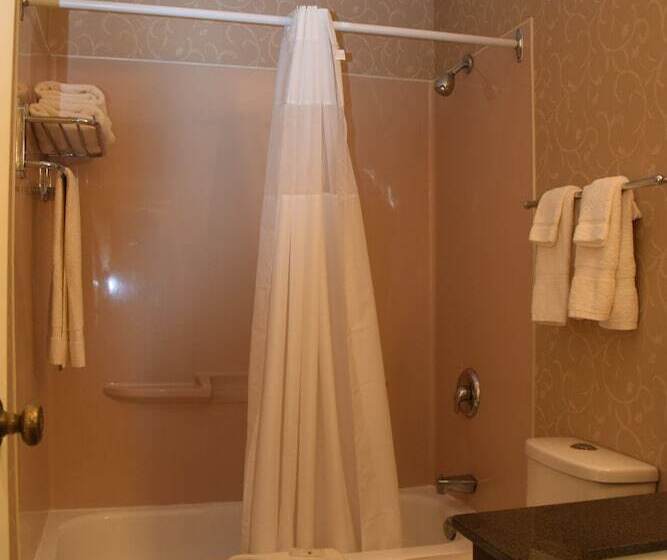 فندق Quality Inn & Conference Centre Festival