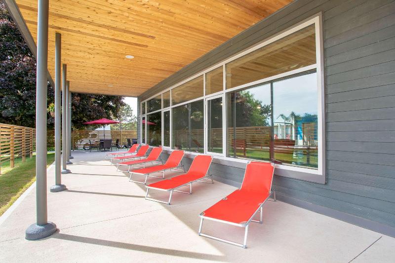 فندق Quality Inn & Conference Centre Kingston Central