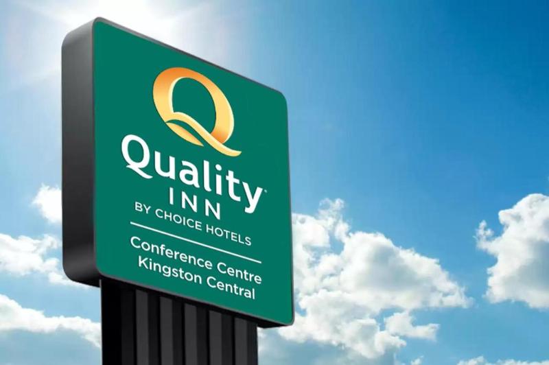 فندق Quality Inn & Conference Centre Kingston Central