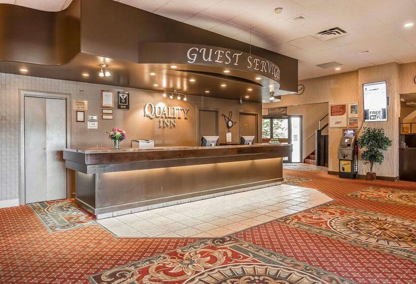 ホテル Quality Inn & Conference Centre