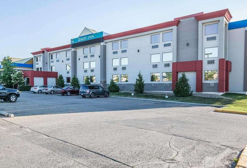 ホテル Quality Inn & Conference Centre