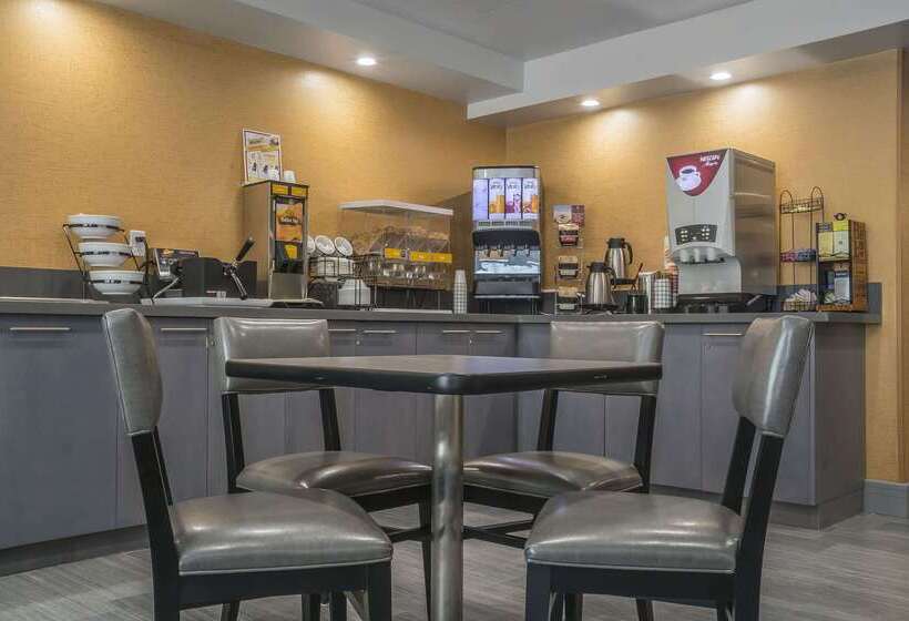 فندق Quality Inn