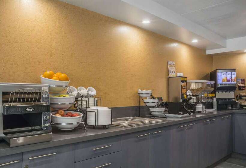 فندق Quality Inn