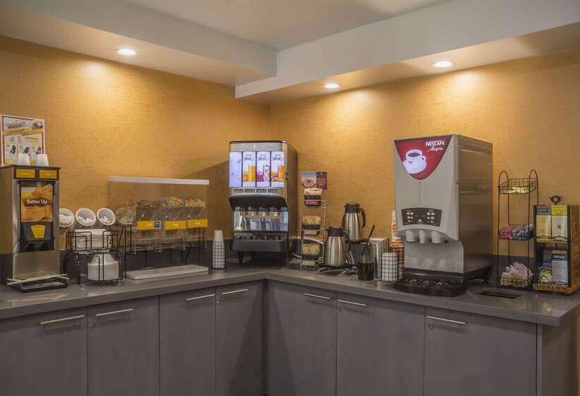 فندق Quality Inn