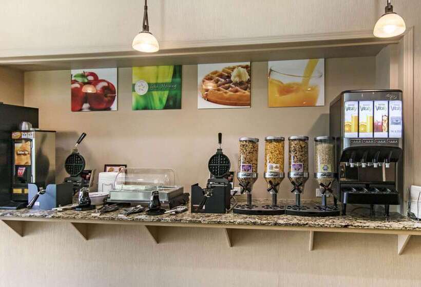 בית מלון כפרי Flamingo