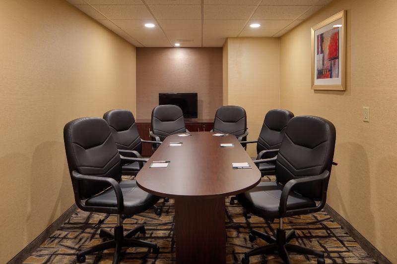 ホテル Quality Inn & Suites Downtown