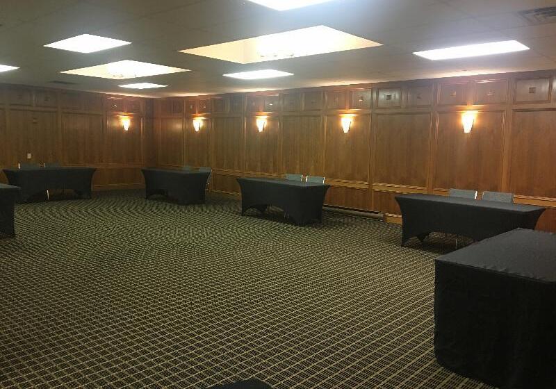 ホテル Quality Inn & Suites Downtown