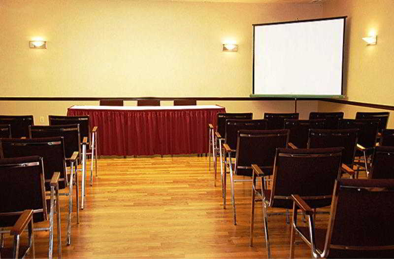 هتل Quality Inn & Suites Downtown