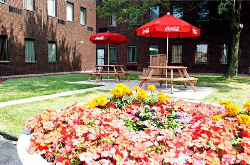 ホテル Quality Inn & Suites Downtown