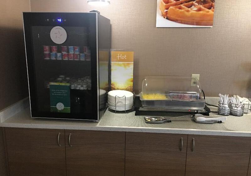 ホテル Quality Inn & Suites Downtown