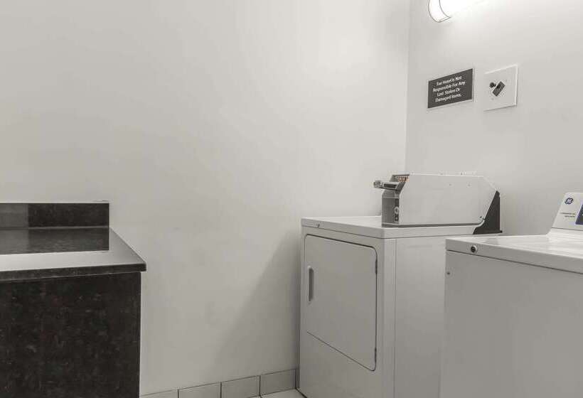 هتل Quality Inn & Suites
