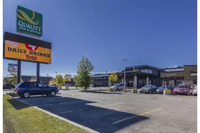 酒店 Quality Inn & Suites