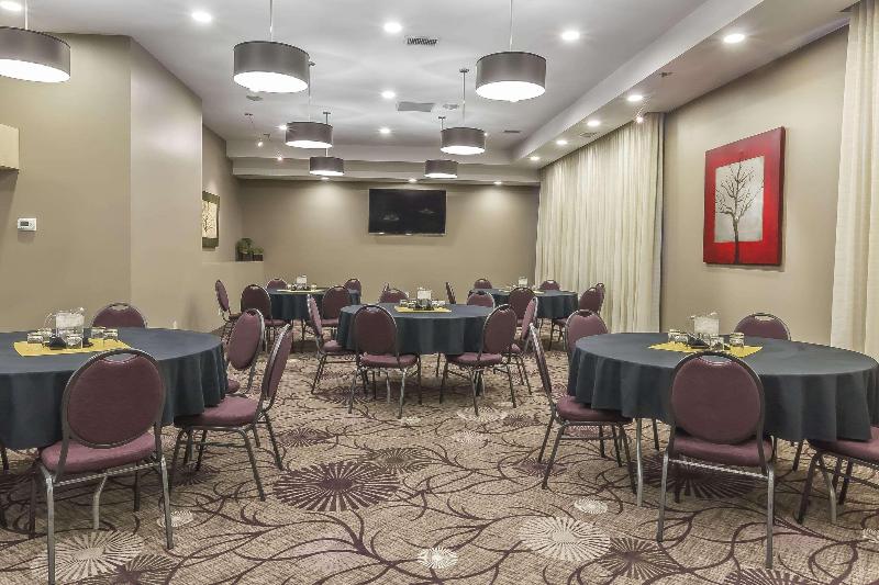 酒店 Quality Inn & Suites