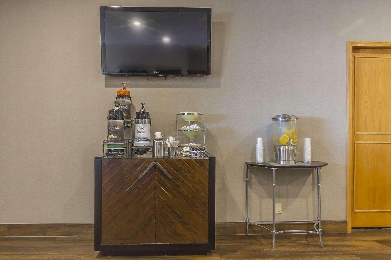 酒店 Quality Inn & Suites