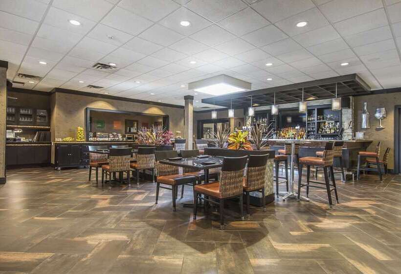 Quattro Hotel & Conf. Centre, Ascend Hotel Collection