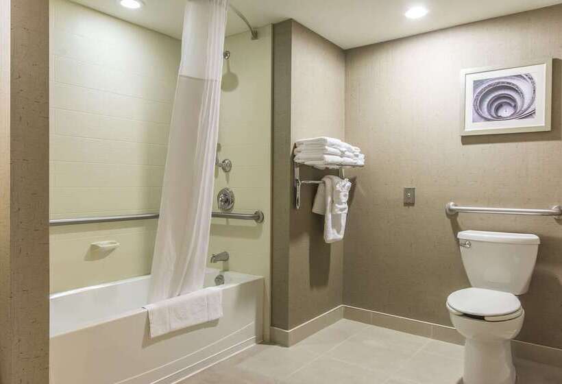 Quattro Hotel & Conf. Centre, Ascend Hotel Collection