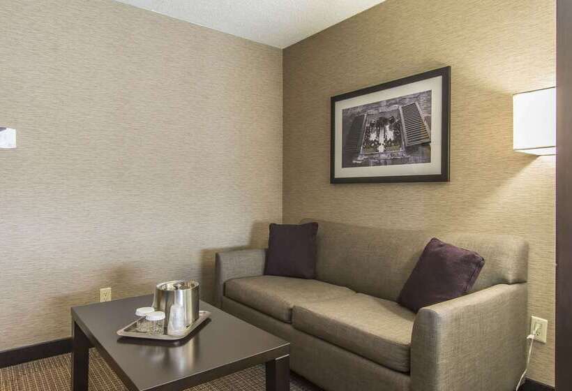 Quattro Hotel & Conf. Centre, Ascend Hotel Collection