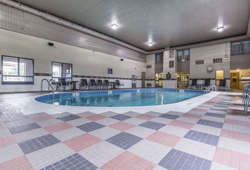 Quattro Hotel & Conf. Centre, Ascend Hotel Collection