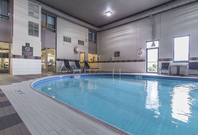 Quattro Hotel & Conf. Centre, Ascend Hotel Collection