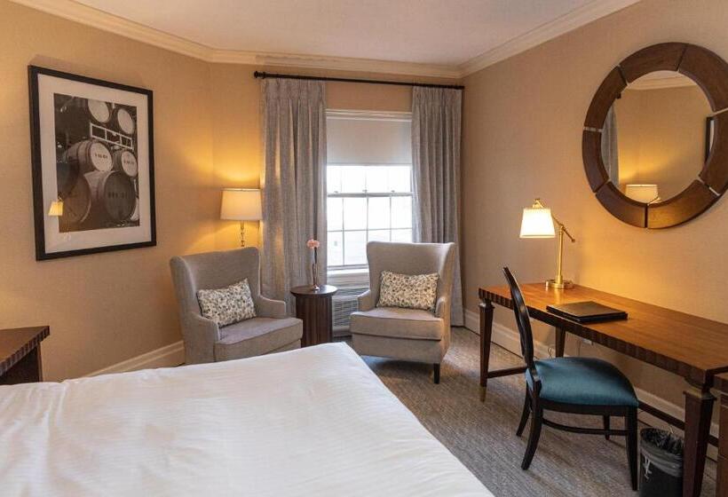 酒店 Queens Landing