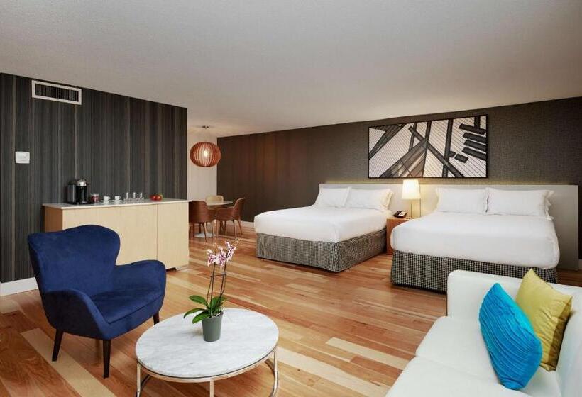 בית מלון כפרי Radisson Blu Toronto Downtown