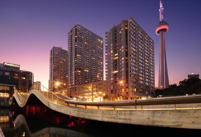 בית מלון כפרי Radisson Blu Toronto Downtown