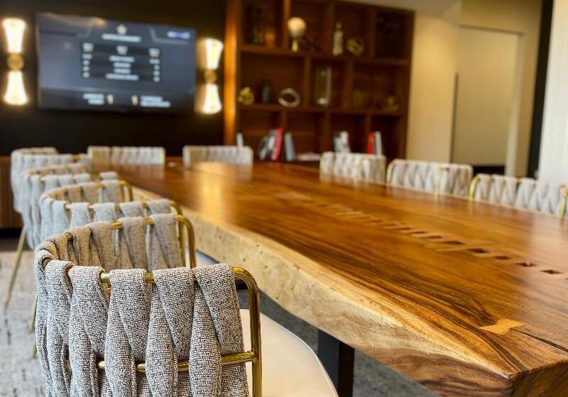 酒店 Radisson Blu Vancouver Airport