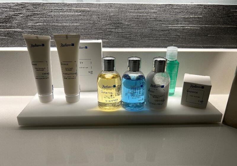 호텔 Radisson Blu Vancouver Airport