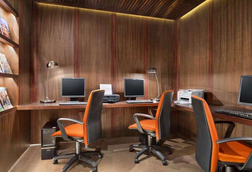 Отель Ramada Colombo