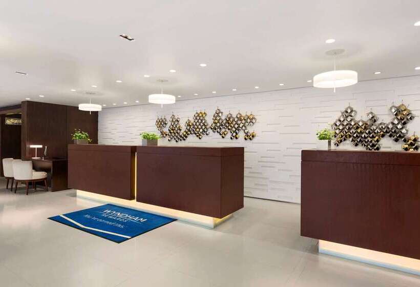 Отель Ramada Colombo