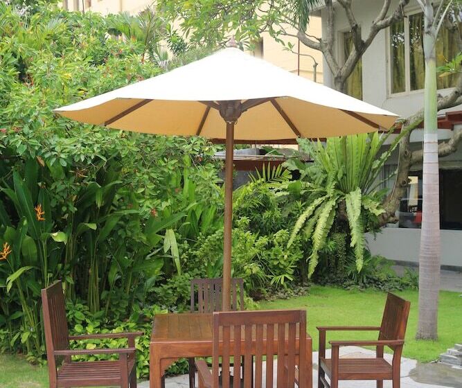 Отель Ramada Colombo