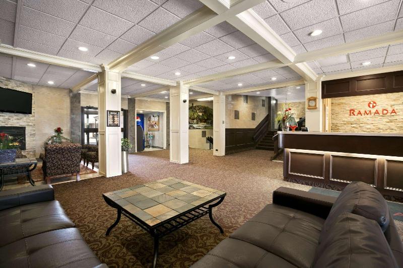 فندق Ramada By Wyndham Lethbridge