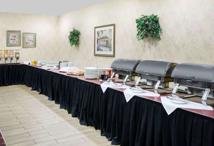 فندق Ramada By Wyndham London