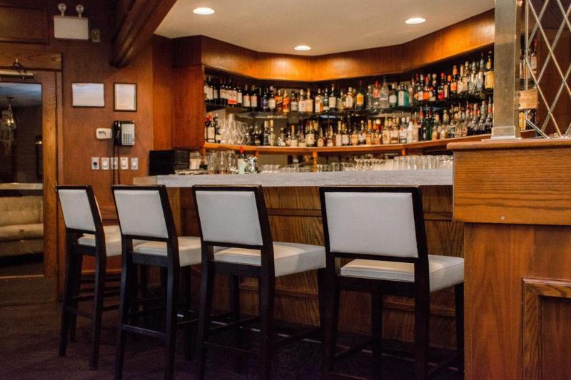 בית מלון כפרי Ramada By Wyndham Medicine Hat