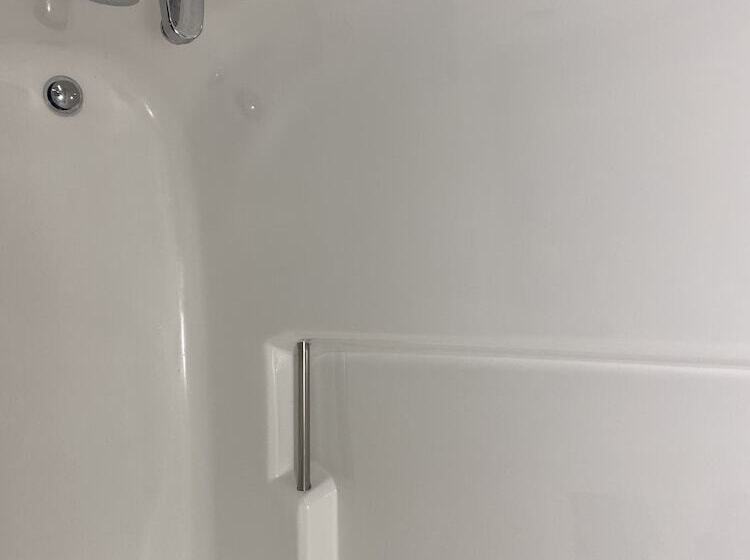 فندق Ramada By Wyndham Medicine Hat