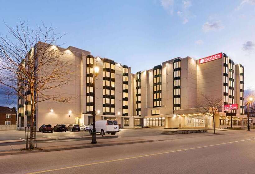 هتل Ramada By Wyndham Niagara Falls Near The Falls