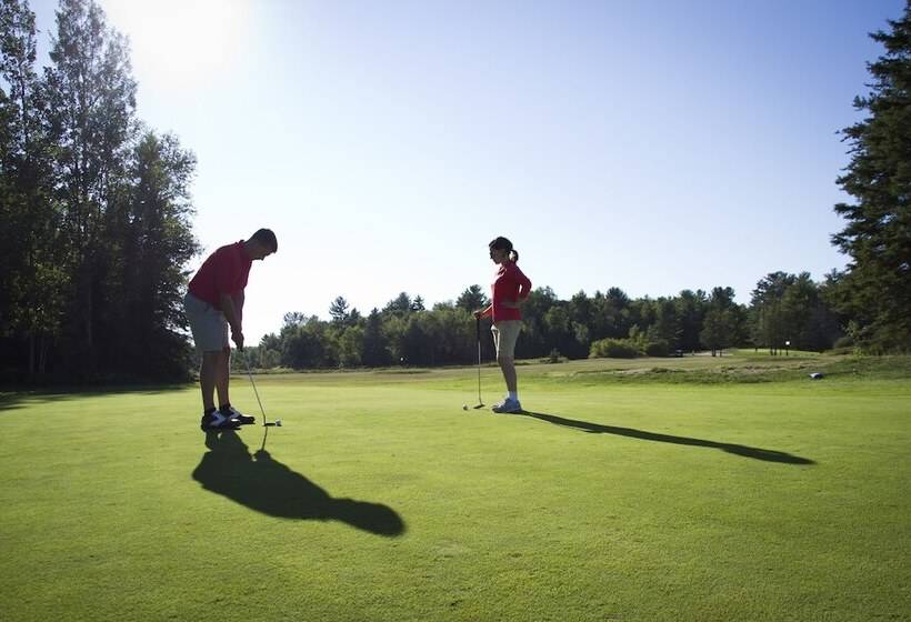 فندق Ramada By Wyndham Pinewood Park Resort North Bay