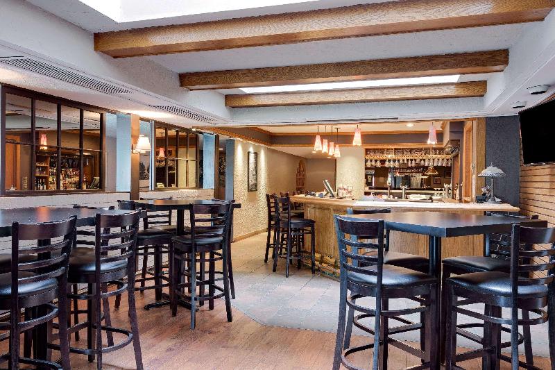 فندق Ramada By Wyndham Pinewood Park Resort North Bay