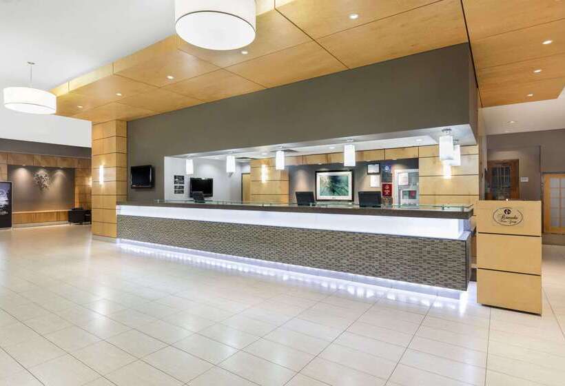 בית מלון כפרי Ramada Plaza By Wyndham Prince George