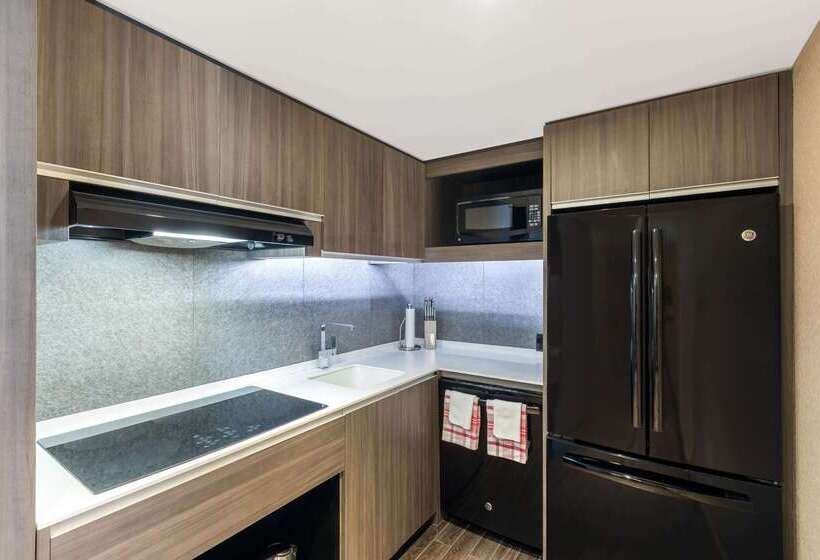 בית מלון כפרי Ramada Plaza By Wyndham Prince George