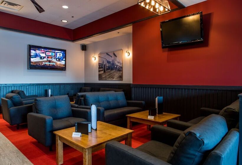 בית מלון כפרי Ramada Plaza By Wyndham Prince George