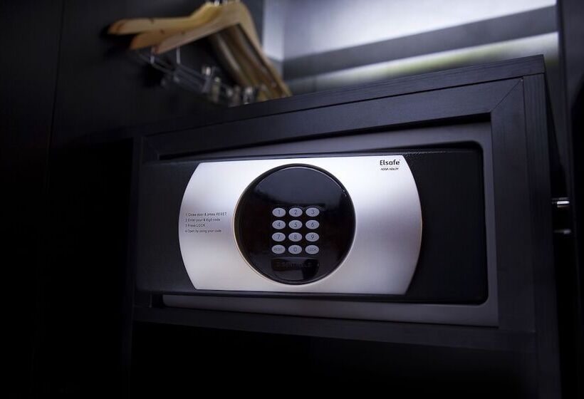 בית מלון כפרי Ramada Plaza By Wyndham Prince George