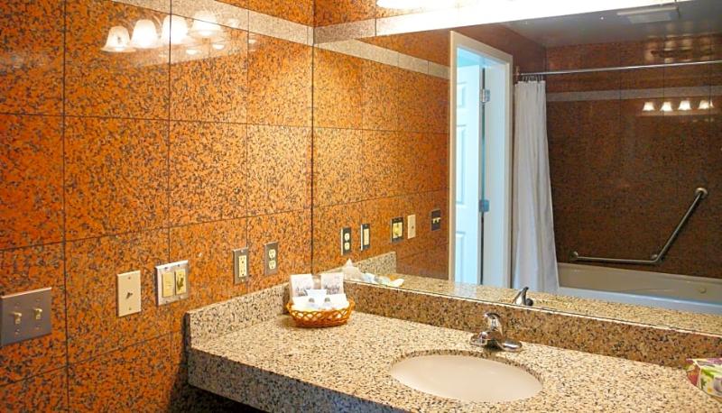 Отель Red Lion Inn And Suites Victoria