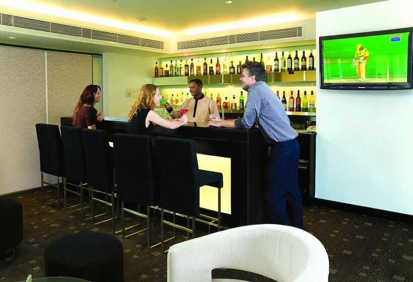 בית מלון כפרי Renuka City