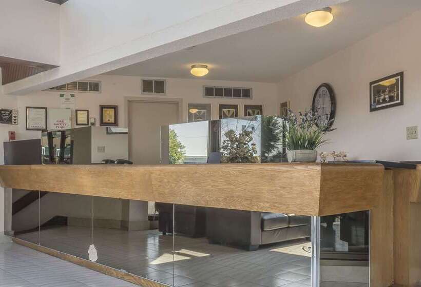 Отель Rodeway Inn Fallsview