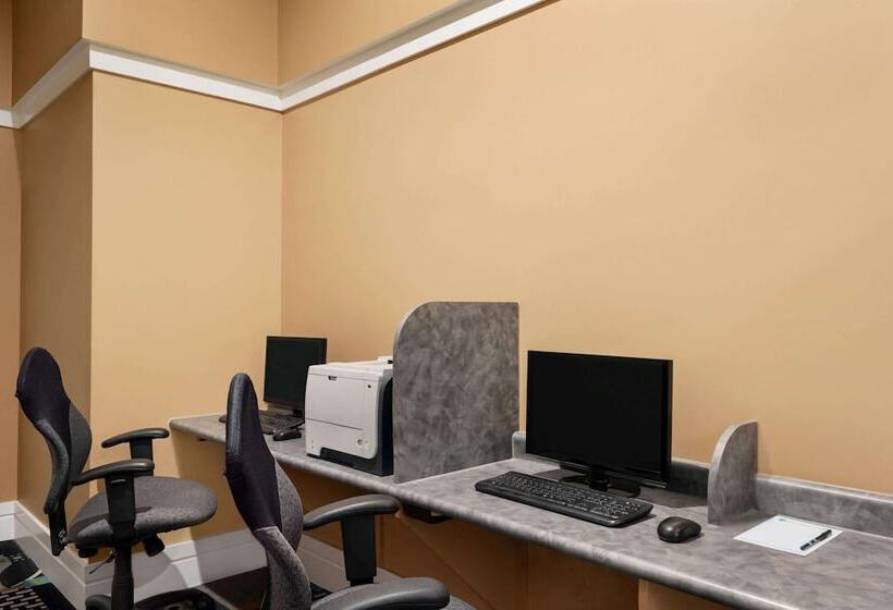 Royal Hotel Regina, Trademark Collection By Wyndham