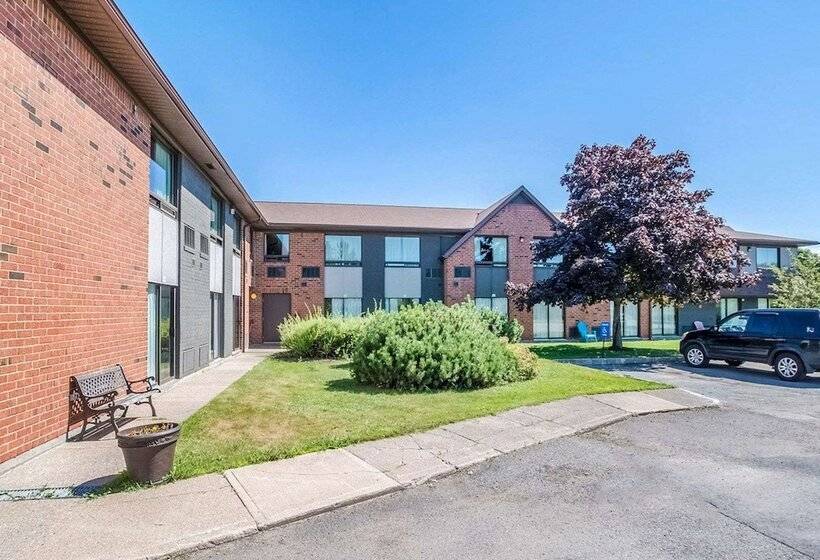 בית מלון כפרי Rodeway Inn