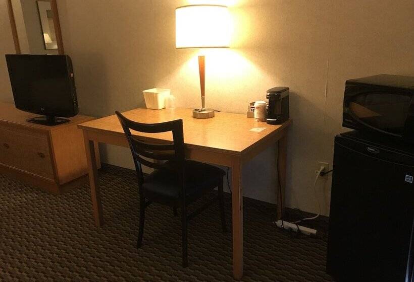 בית מלון כפרי Rodeway Inn