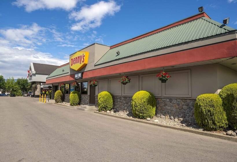 Sandman Hotel & Suites Kelowna